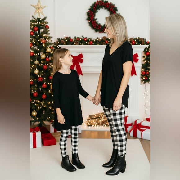 XPlus NEW Christmas Black White Plaid Leggings, Soft Holiday Pants - Picture 6 of 10